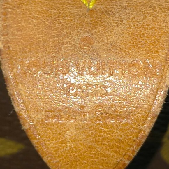 LOUIS VUITTON Monogram Speedy 40 - Picture 3 of 9